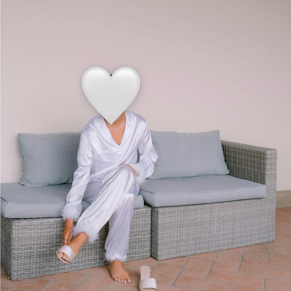 Elegant White Satin Women's Sleepwear Set